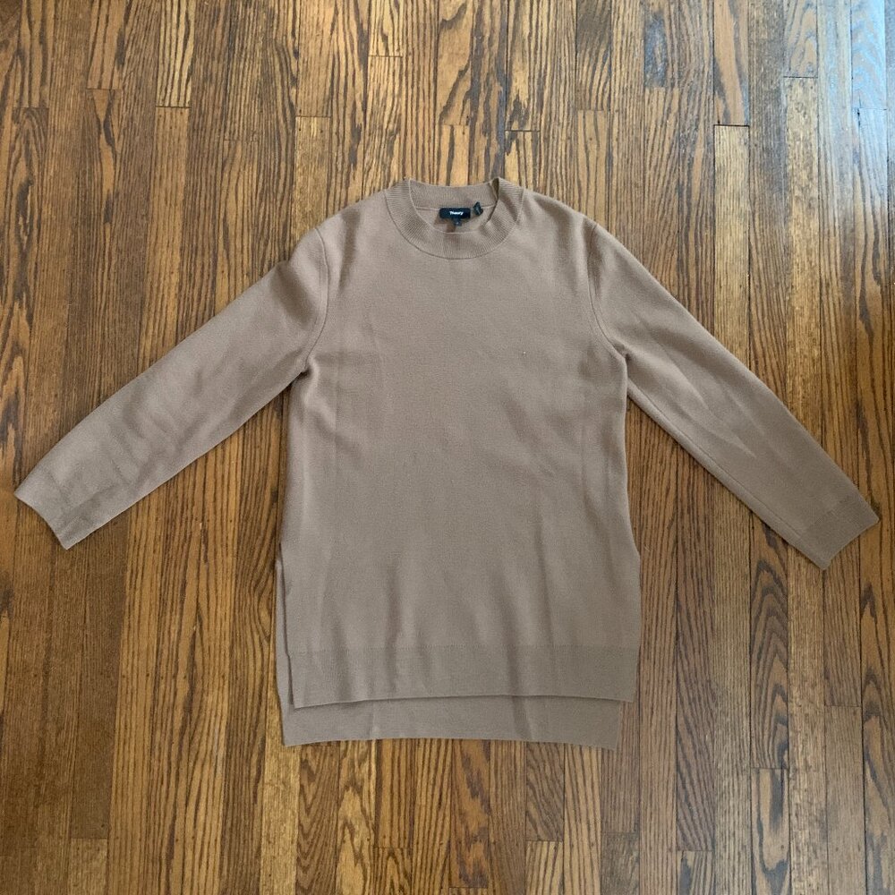 Long tan beige Theory stretchy sweater with slide slits size Wool blend sz Small